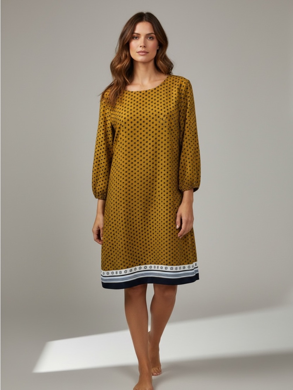 Ann Taylor Women’s Size 8 Round Neck 3/4 Ballon Sleeve Shift Dress Keyhole Back